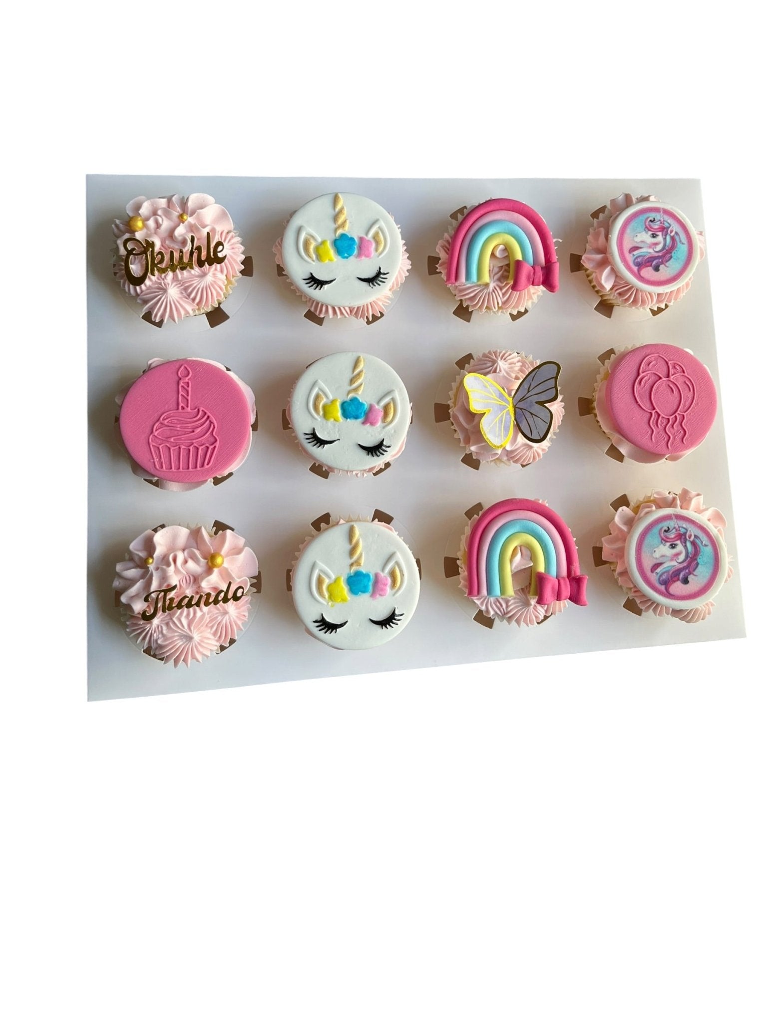 12 Unicorn cupcakes - Hearty Bakes
